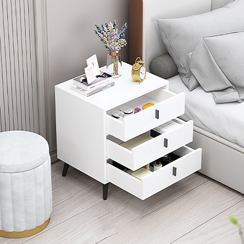 Contemporary Bedside Cabinet Engineered Wood Night Table with Drawers Clearhalo 'Bedroom Furniture' 'furn' 'furn_night_stand' 'Furniture' 'night_stand' 'Nightstands' 6504279