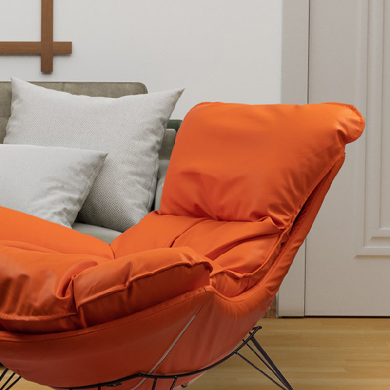 Chaise de rocker moderne à chaise à ossature du cadre en métal avec ottoman