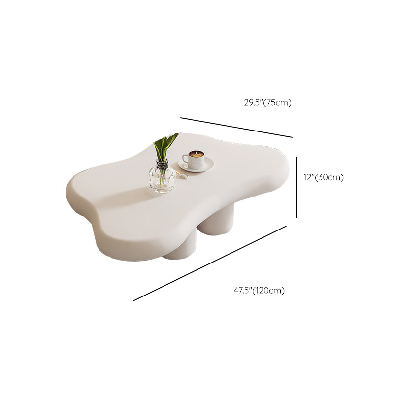 Tavolino da caffè moderno a forma libera Tavolo da cocktail in legno a 4 gambe in bianco