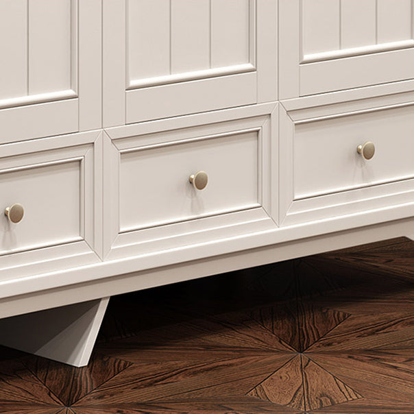 Armoire blanche de campagne française pour chambre à coucher avec des tiroirs