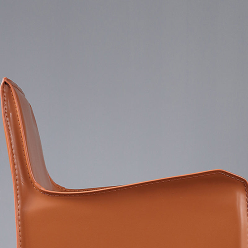 Chaise de bras moderne en cuir chaise à manger intérieure avec base en métal