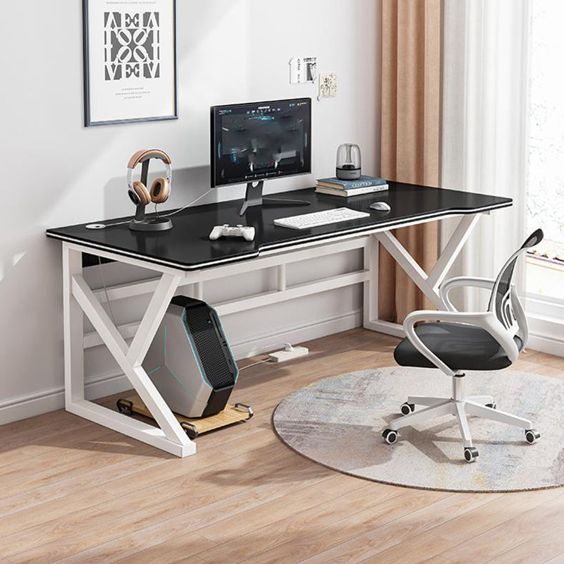 Zeitgenössischer Holz Office Desk Antique Finish Computer Desk mit Metallbeinen