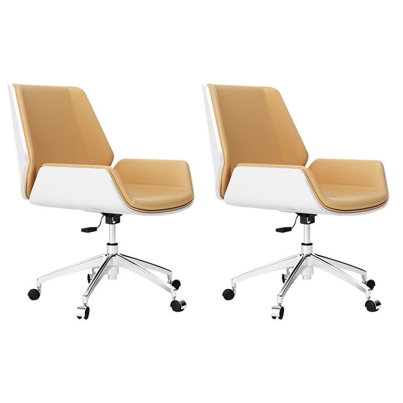 Contemporary Managers Chair Faux Leather and Chrome Frame Desk Chair Off-White 2 Piece Set Casters Included Clearhalo 'furn' 'furn_office_chair' 'Furniture' 'Office Chairs' 'Office Furniture' 'office_chair' 6536783