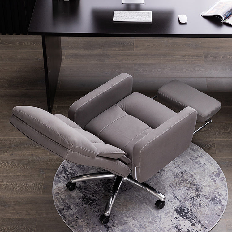 Fauteuil de direction moderne sans bras, repose-pieds inclus, chaise de direction pour le bureau