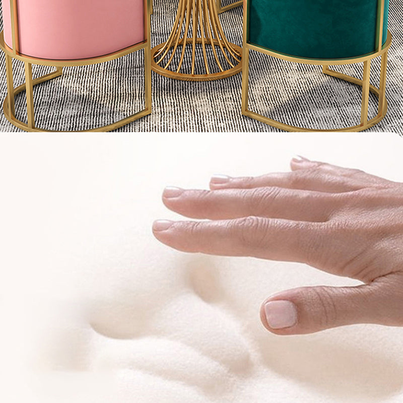 Chaise de bras rembourré en velours en or chaise de salle à manger pour salle à manger