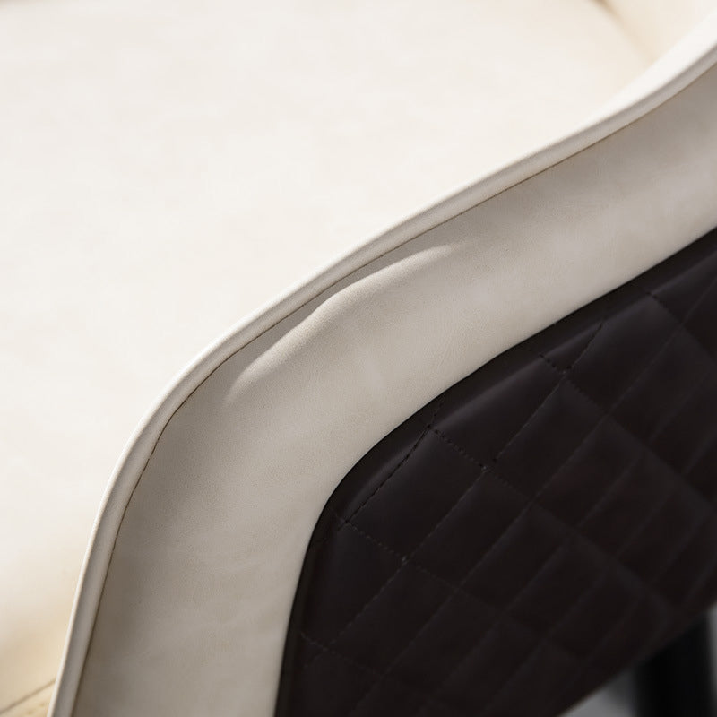 レザーアームチェアグラムスタイルダイニングルーム用の屋内ダイニングチェア