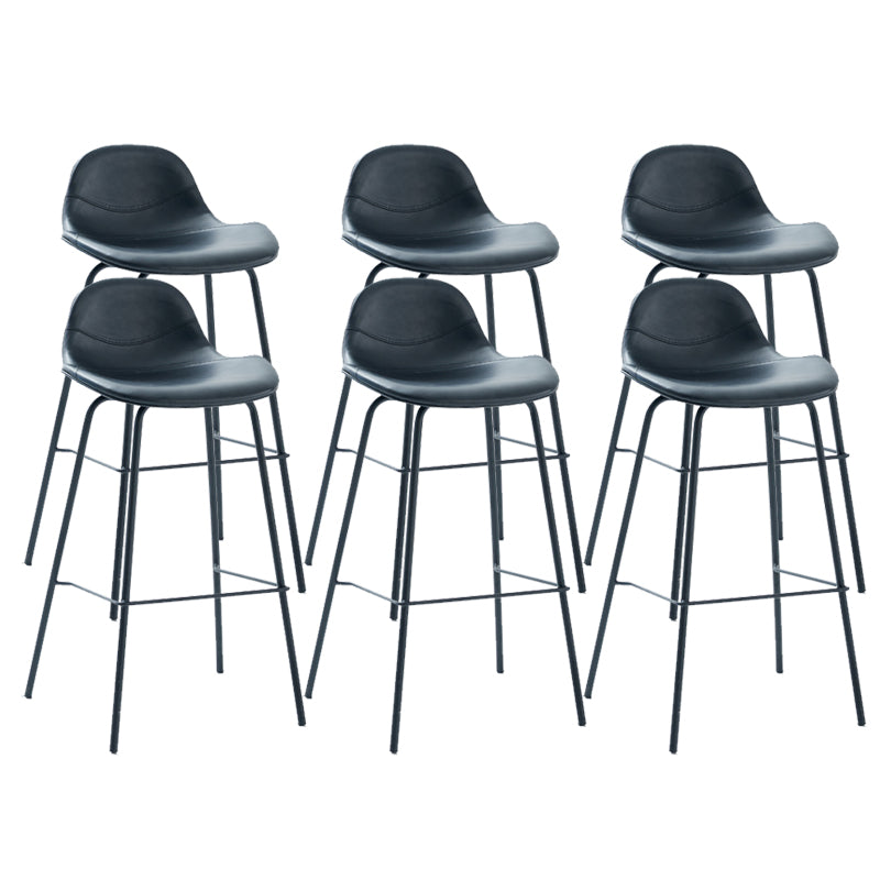 Tabouret de bar moderne en faux cuir, tabouret d'intérieur à dossier bas avec pieds en métal