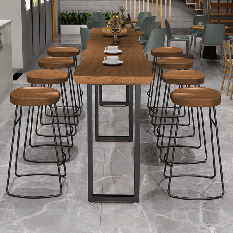Rechteckiger Bartisch mit schwarzen Beinen und Metallsockel, Bistro-Bartisch für das Esszimmer
