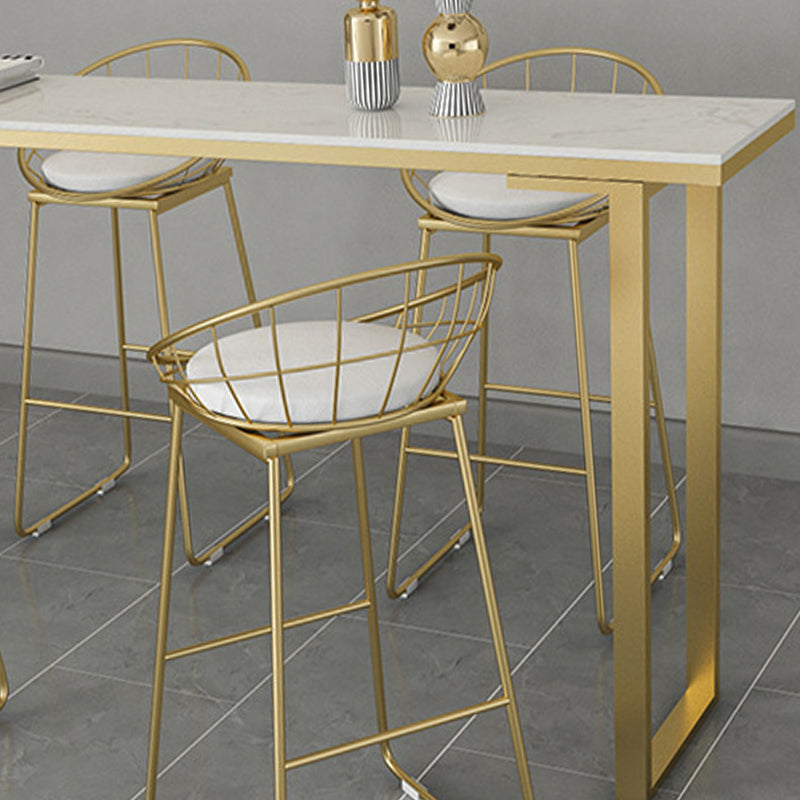 Faux marmeren tafel moderne bistro-bartafel met sledeonderstel