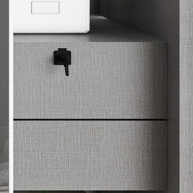 Asta di guardaroba in legno di colore grigio incluso armadio guardaroba con porta scorrevole