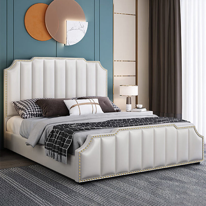 Luxe lederen bed beige gestoffeerd bedframe met nagellop -trim