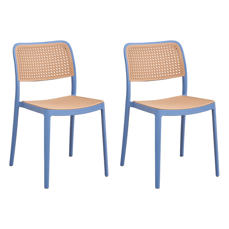 Sedia laterale da pranzo in plastica da pranzo da pranzo.