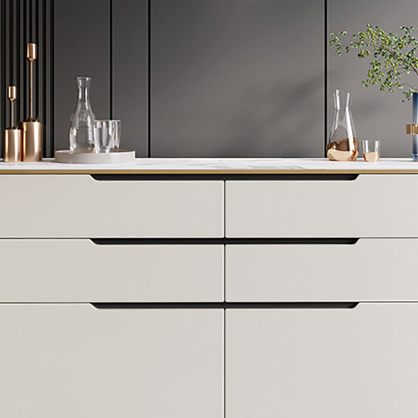 Tavolo latedeboard glam con cassetti in pietra e server da pranzo in legno per cucina