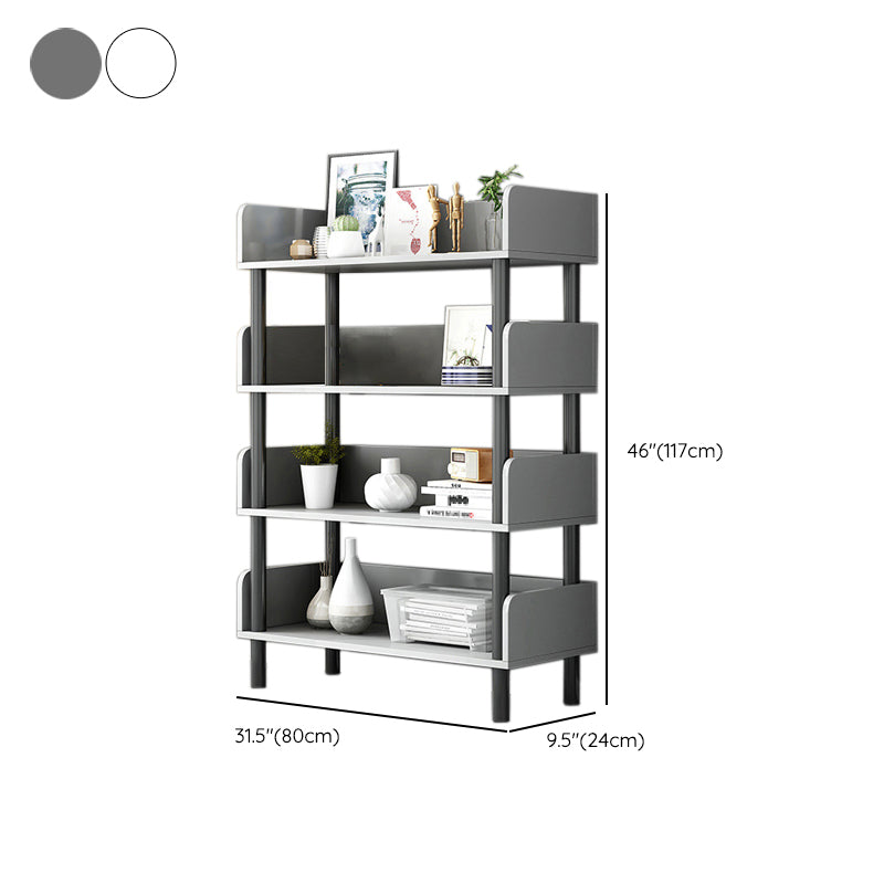 Zeitgenössisches Standard -Bücherregal aus dem Bücherregal mit Regalen