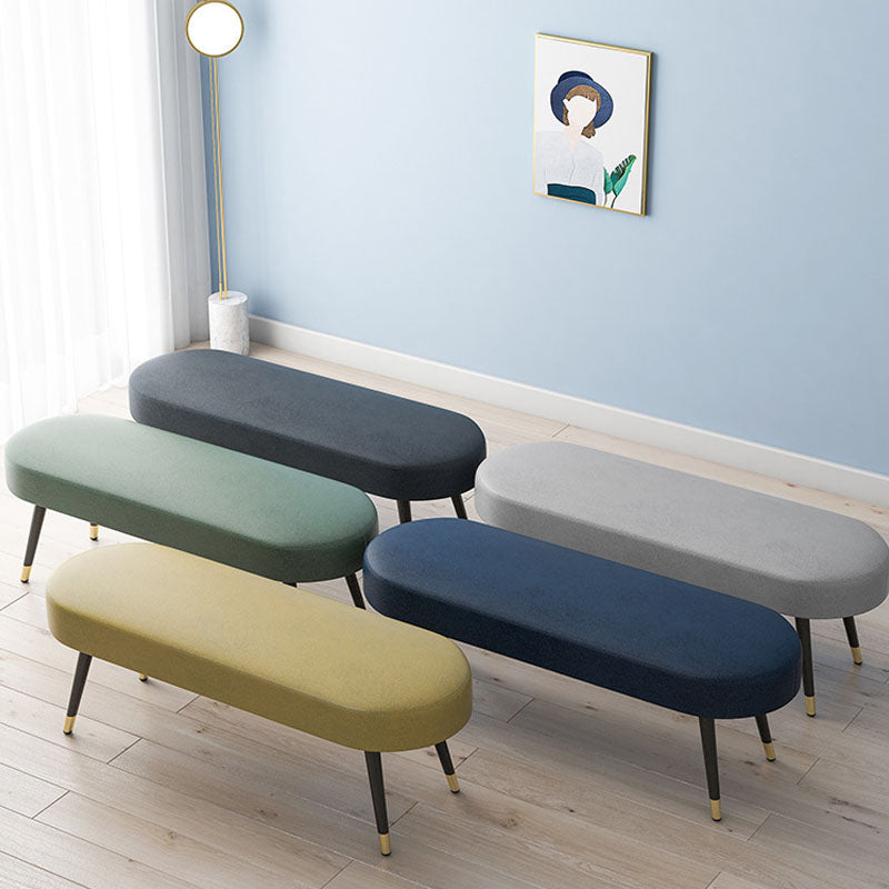 Banc de banc rembourré contemporain avec des jambes en métal avec des jambes métalliques