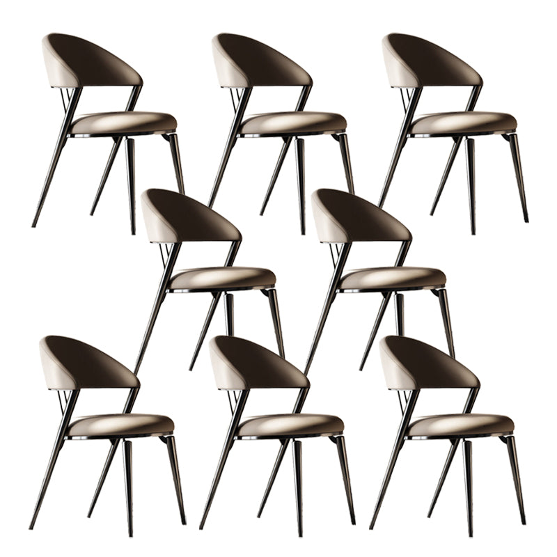 Sedia da pranzo a casa sedia laterale aperta.