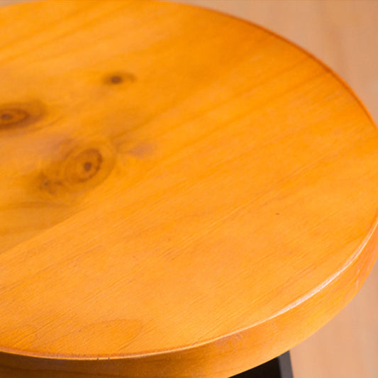 Industrielle erhöhbare rückenfreie Counterhocker Iron Barhocker mit Pedal für Bar