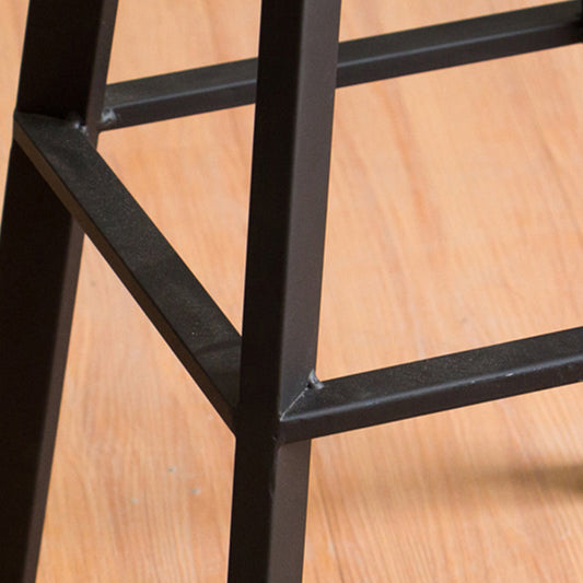 Industrielle erhöhbare rückenfreie Counterhocker Iron Barhocker mit Pedal für Bar