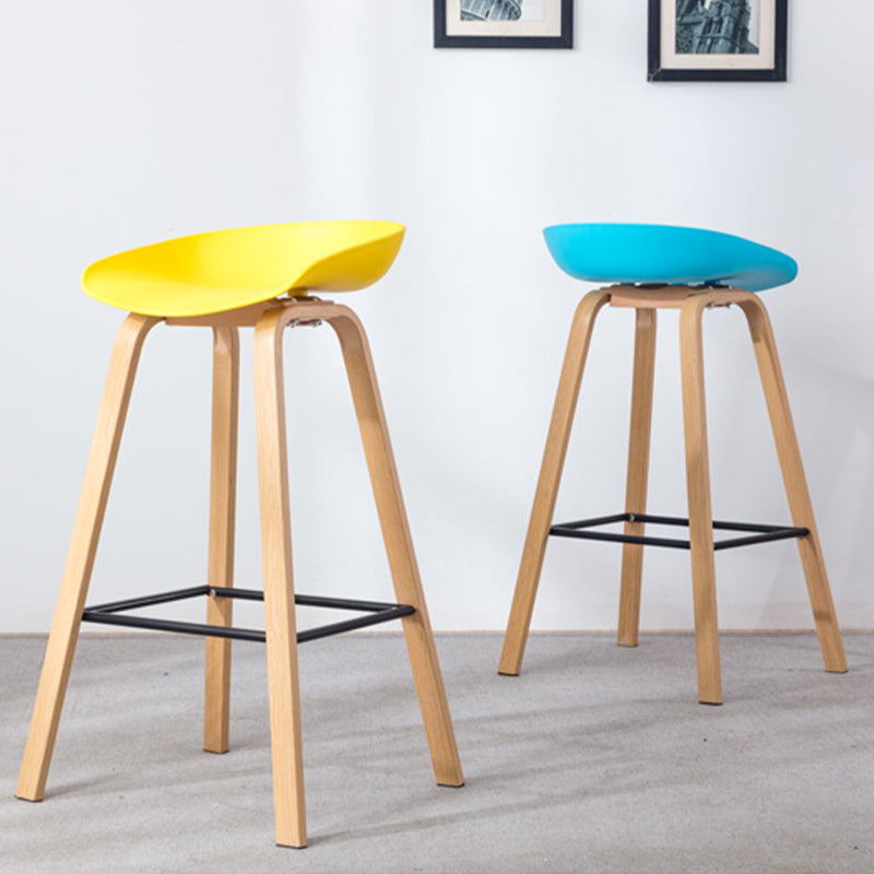 Industrial Armless Backrest Counter Stool Iron Bar Stool with Acrylic Seat for Cafe Clearhalo 'Bar Furniture' 'Bar Stools' 'bar_stools' 'furn' 'furn_bar_stools' 'Furniture' 'Kitchen & Dining Furniture' 6594633