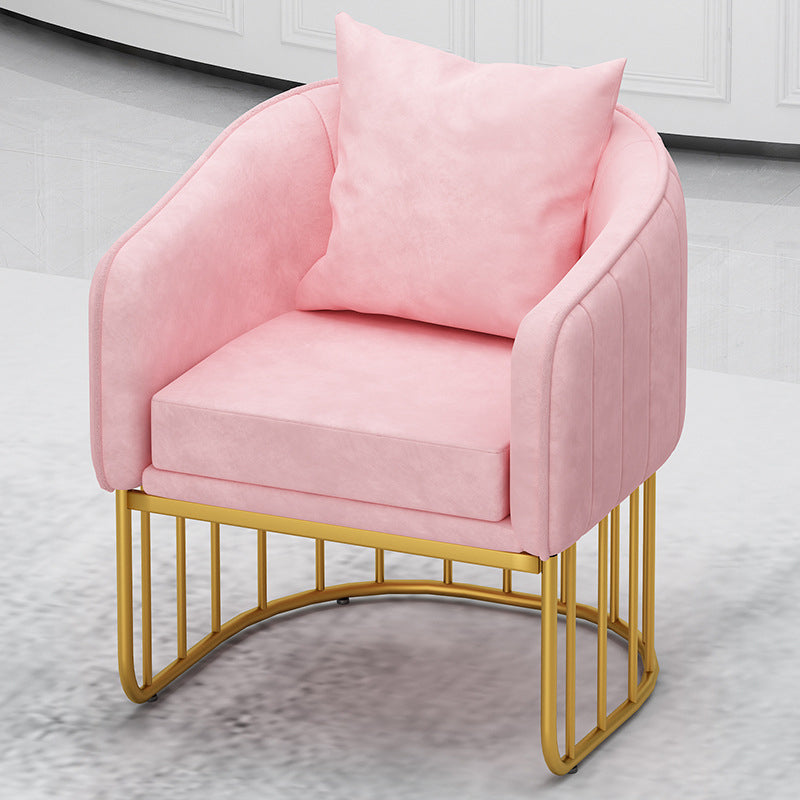 Divano scandinavo da 29,52 "H divano posteriore del cuscino solido.