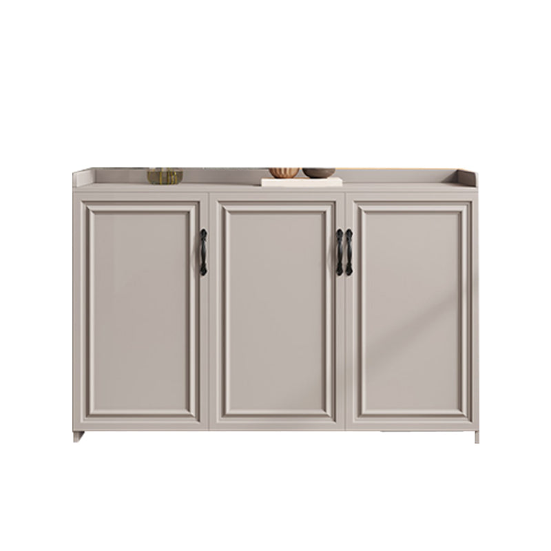 Tavolo da tavolo a buffet in stile contemporaneo con armadi