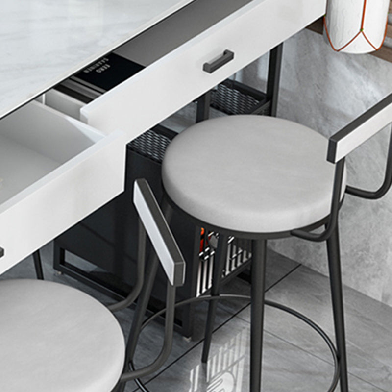 Bistro-bartafel van gesinterd steen, onderstel met goudkleurig frame en lades