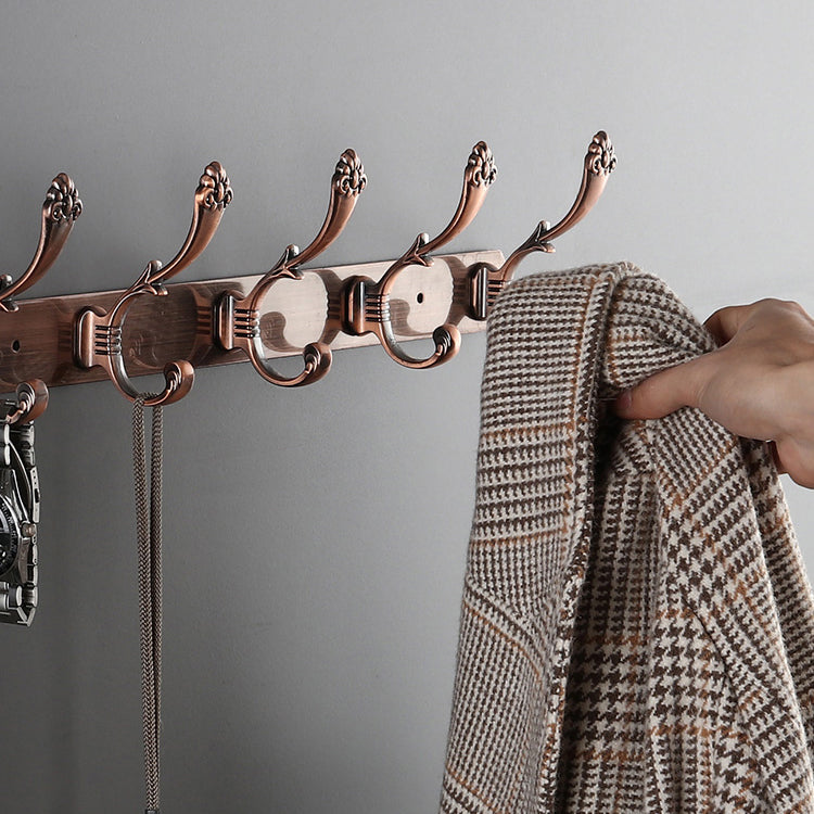 Pastilla de pelaje de pared enmarcada con metal de colgilla moderna con ganchos