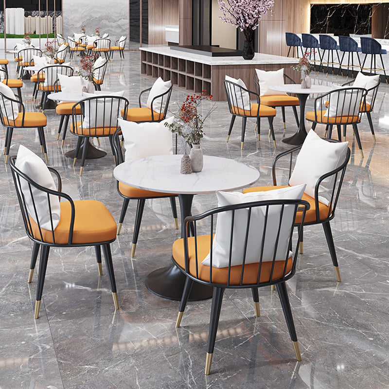 Ronde traditionele luxe eettafel Dinettetafel met wit stenen blad