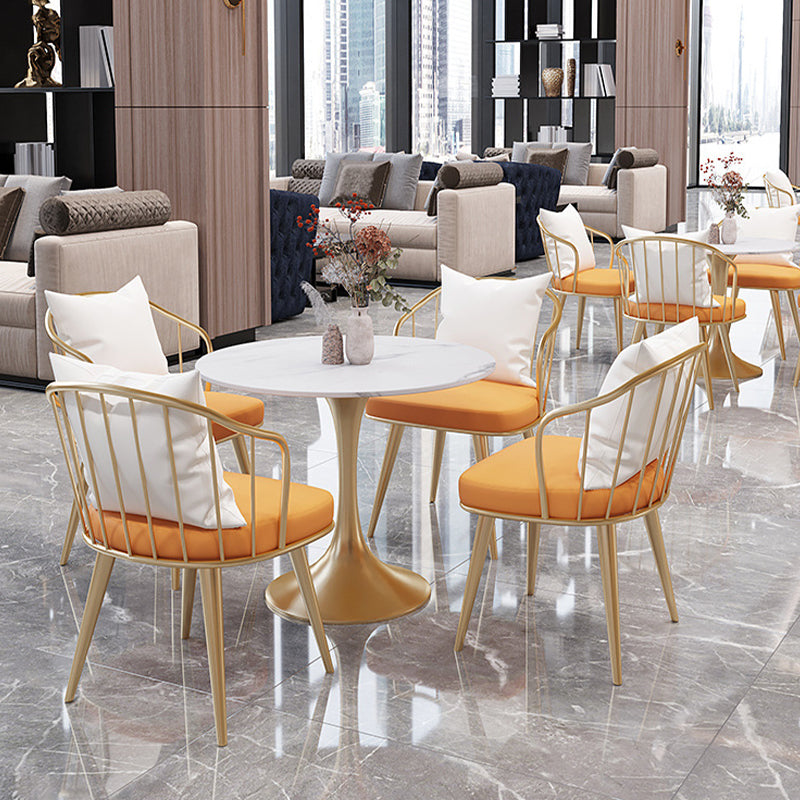 Ronde traditionele luxe eettafel Dinettetafel met wit stenen blad