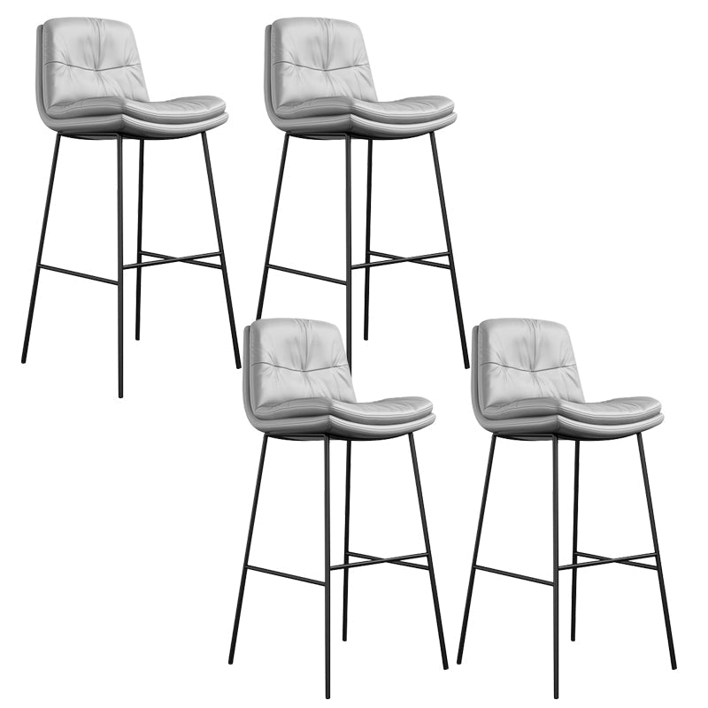 Tabourets de bar en cuir en faux cuir contemporain avec des jambes en métal