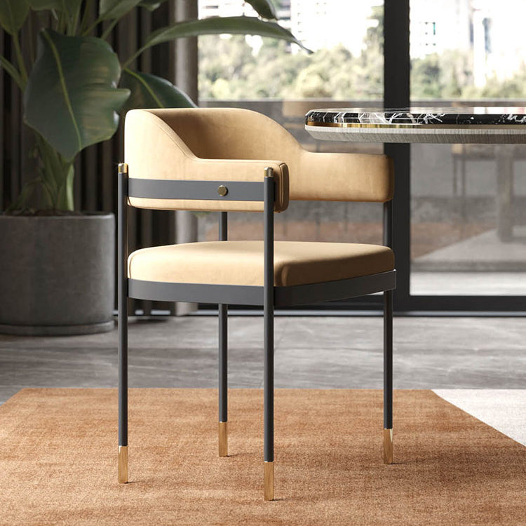 Silla de comedor de cocina contemporánea silla de brazo de patas negras tapizadas