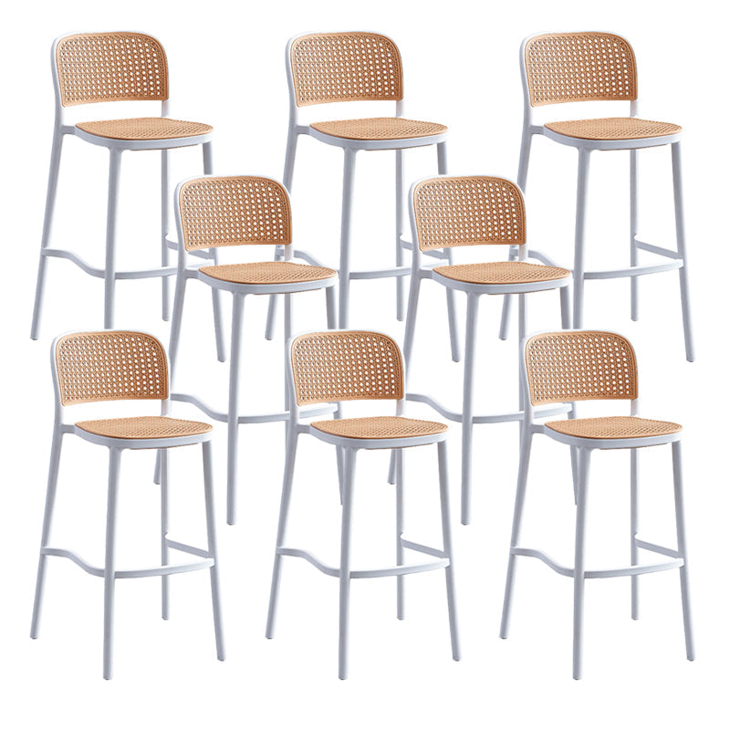 Tabouret de bar empilable tabouret de comptoir en plastique pour le salon