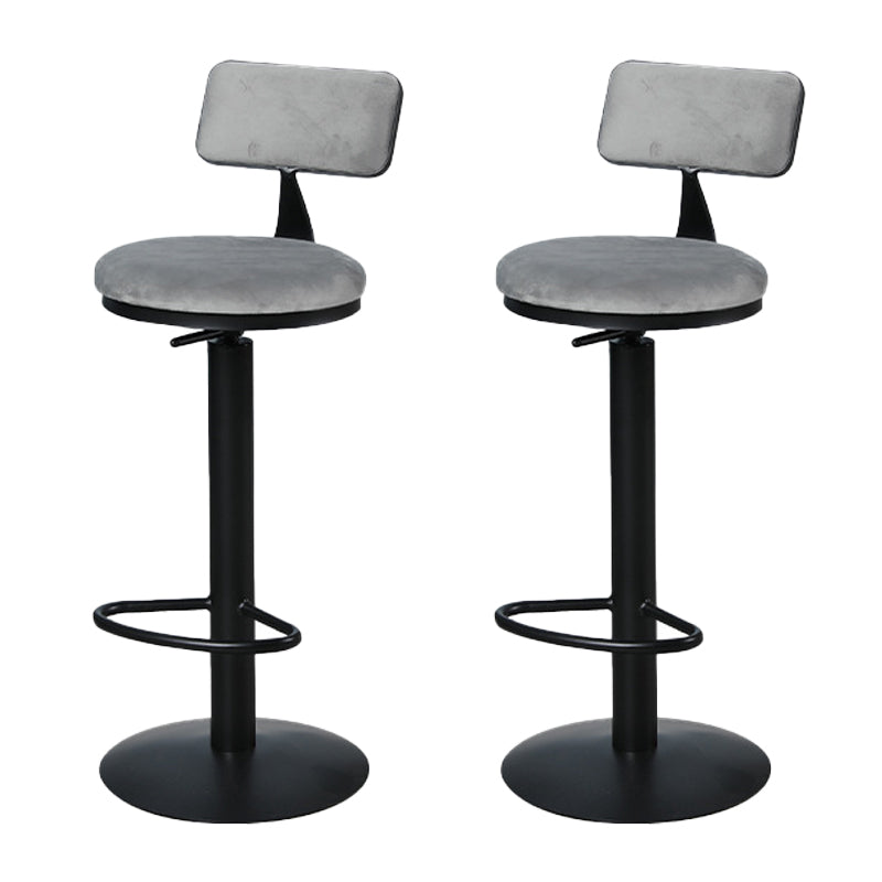 Metal Low Back Barstools Adjustable Height Bar Stools with Swivel Black 2 Piece Set Clearhalo 'Bar Furniture' 'Bar Stools' 'bar_stools' 'furn' 'furn_bar_stools' 'Furniture' 'Kitchen & Dining Furniture' 6686535