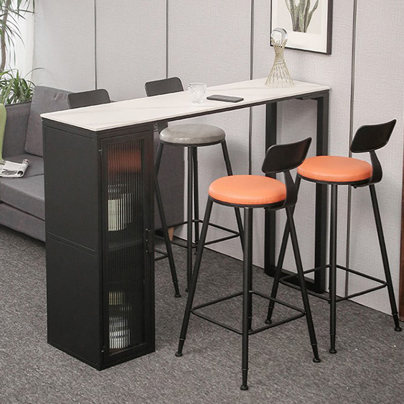 Eigentijdse eetgeluiden armloze barkrukken met metalen basis