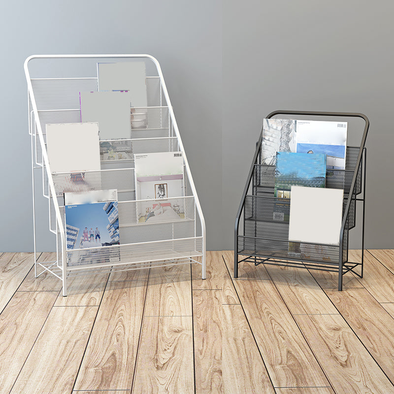 Estantería de estantería estándar de biblioteca contemporánea con estantes