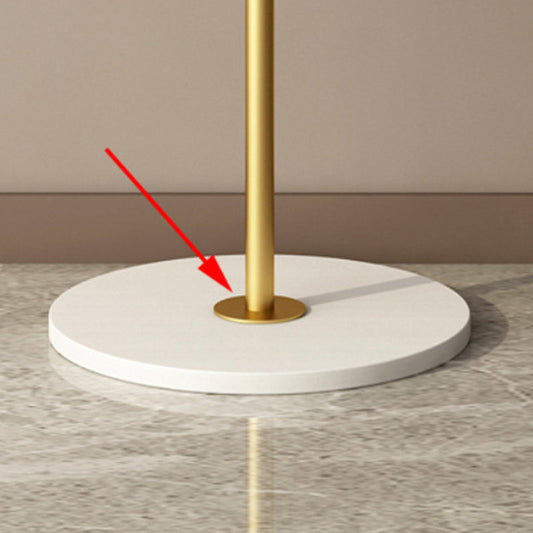 Hall d'entrée en métal arbre moderne minimaliste de la maison à domicile.