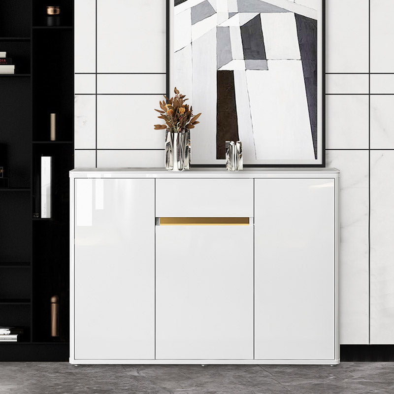 Credenza in pietra a buffet moderno con armadi e cassetti