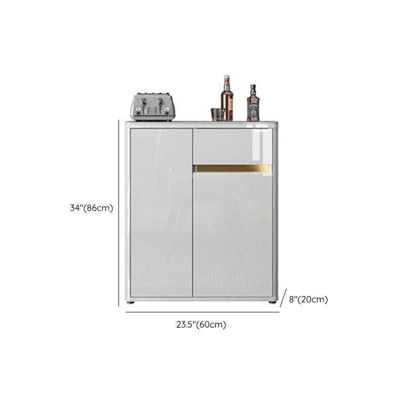 Credenza in pietra a buffet moderno con armadi e cassetti