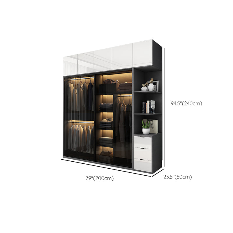 Glas- und Holzgarderobe Rettungskabinett