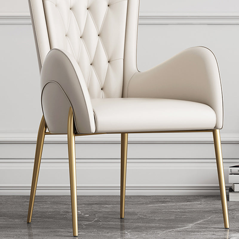 Chaise de pavée latéral de style glam metal parsons avec des jambes dorées