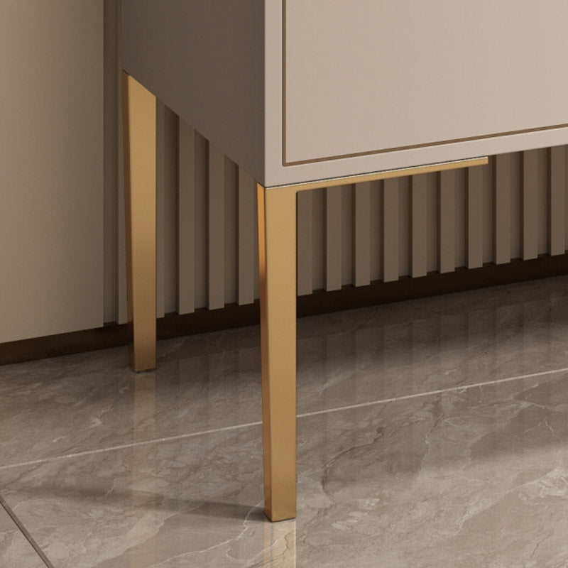 Tavolo da buffet di legno moderno e contemporaneo con armadi e cassetti