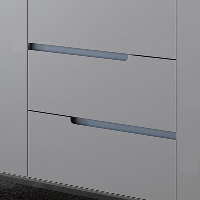 Buffet di pietra di credenza moderna e contemporanea con armadi e cassetti