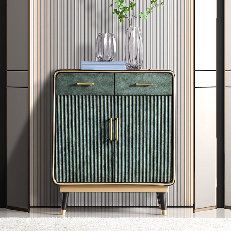 Buffet de restauration en pierre de crénza moderne et contemporain avec des tiroirs et des armoires