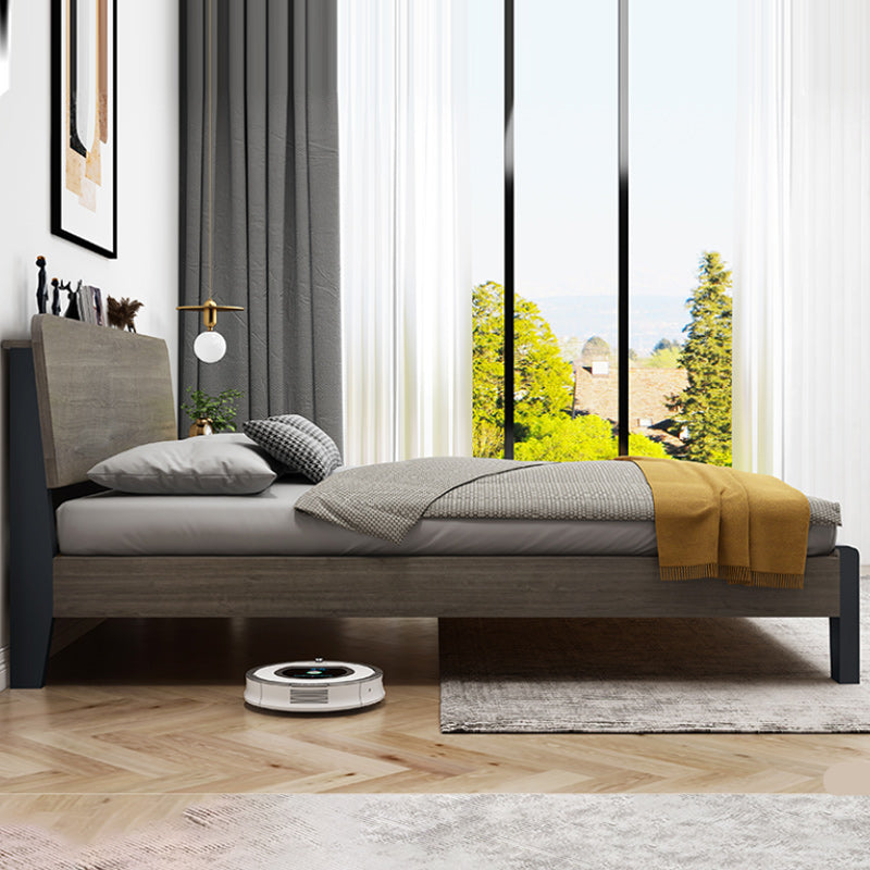 Eigentijdse houten matras opgenomen met rechthoekige rechthoekige paneelbed