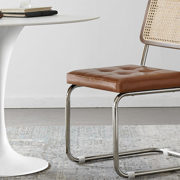 Modern Tulip Pedestal White Dining Table Stone Table for Kitchen Clearhalo 'Dining Tables & Seating' 'Dining Tables' 'dining_table' 'furn' 'furn_dining_table' 'Furniture' 'Kitchen & Dining Furniture' 6739273