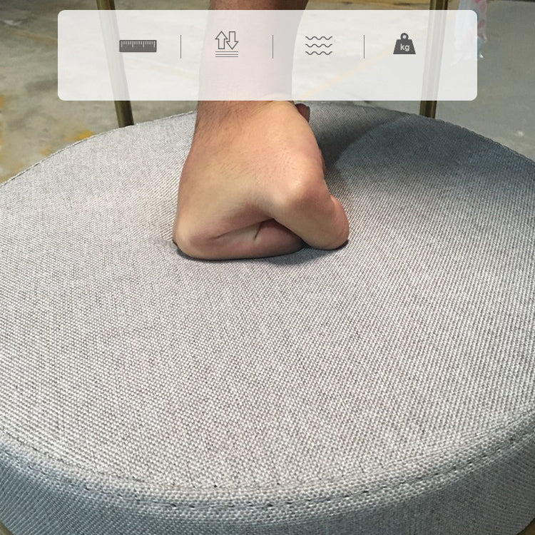 Sgabello da bar in metallo in metallo da pranzo sul retro glam con cuscino