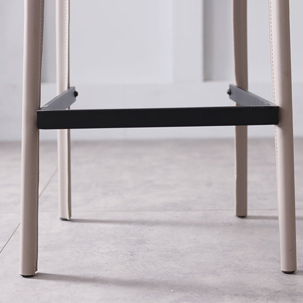 Tabourets d'intérieur glamour avec des jambes en cuir