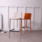 Tabourets d'intérieur glamour avec des jambes en cuir