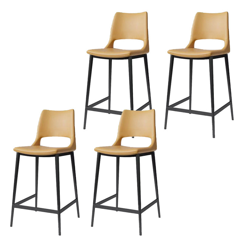 革のバースツールモダンバックレストカウンタースツールが金属脚