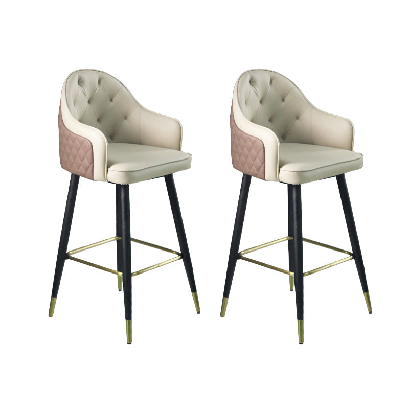 Taburete de barra de cuero glamoroso taburete de respaldo de respaldo para bristol con patas de metal